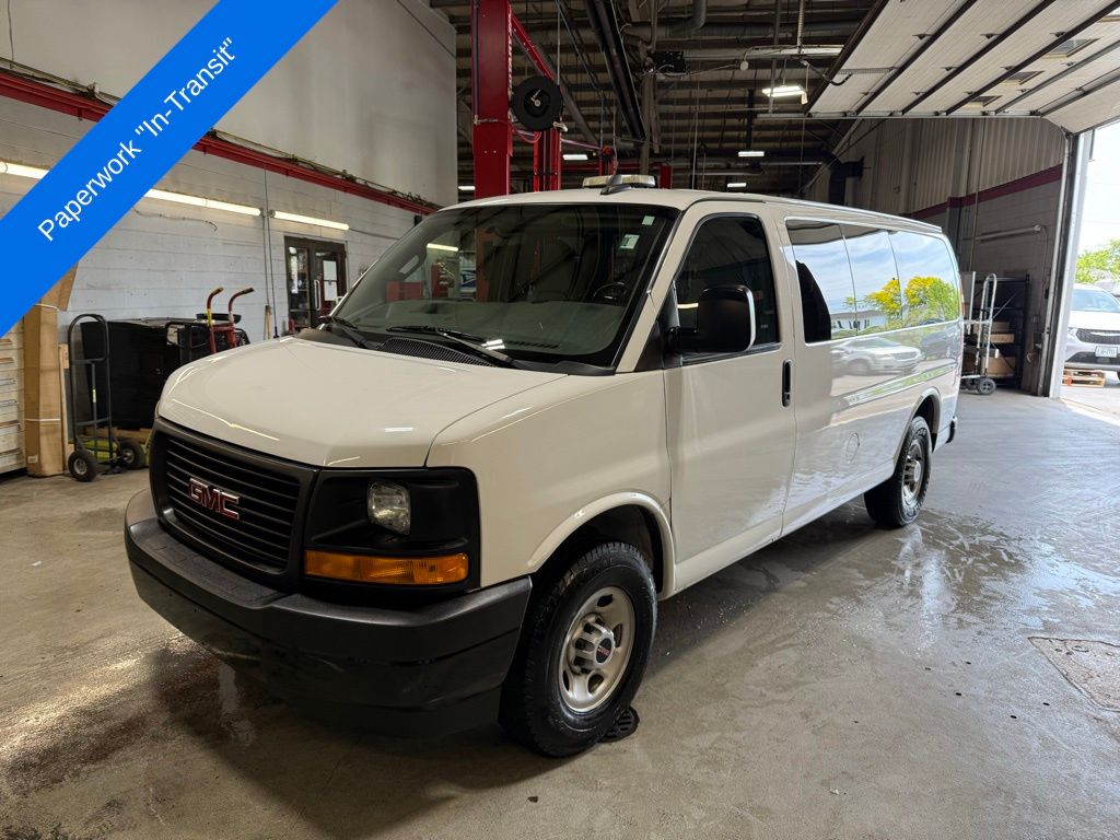 2017 GMC Savana 2500 LS's photo