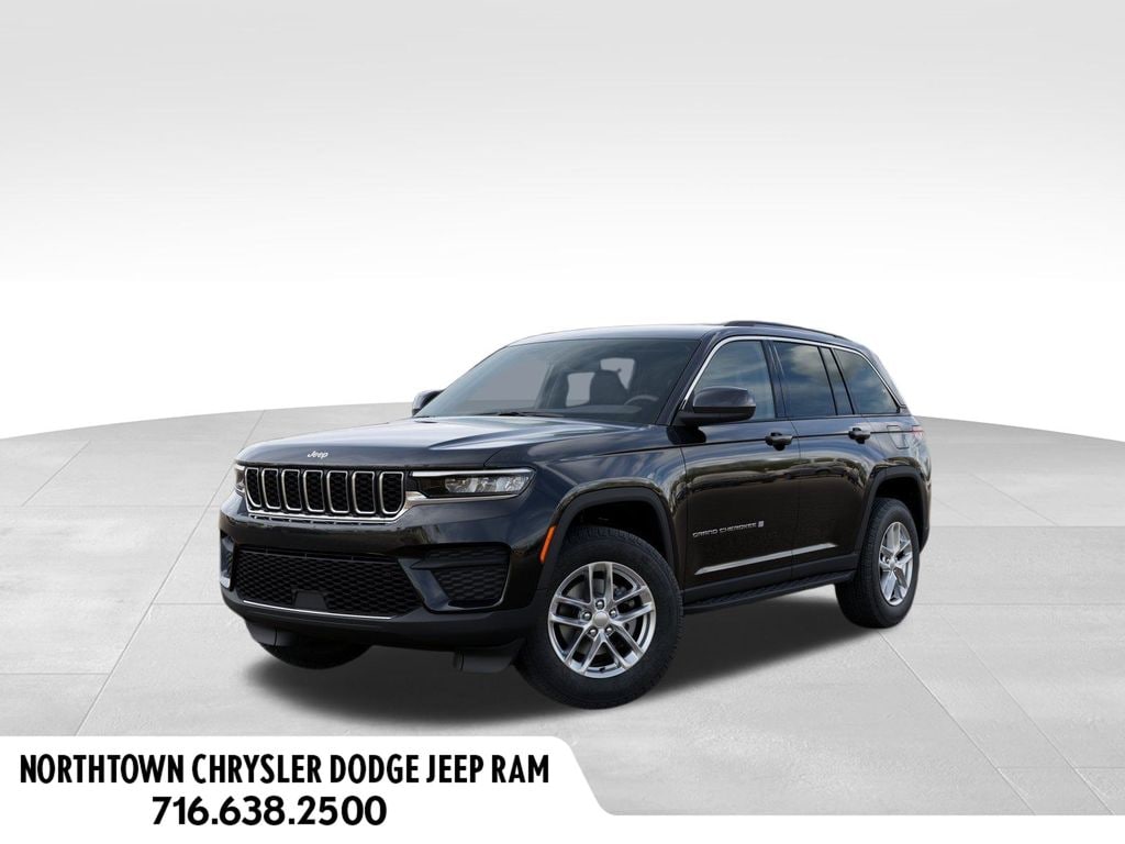 New 2026 Jeep Grand Cherokee Laredo Sport Utility