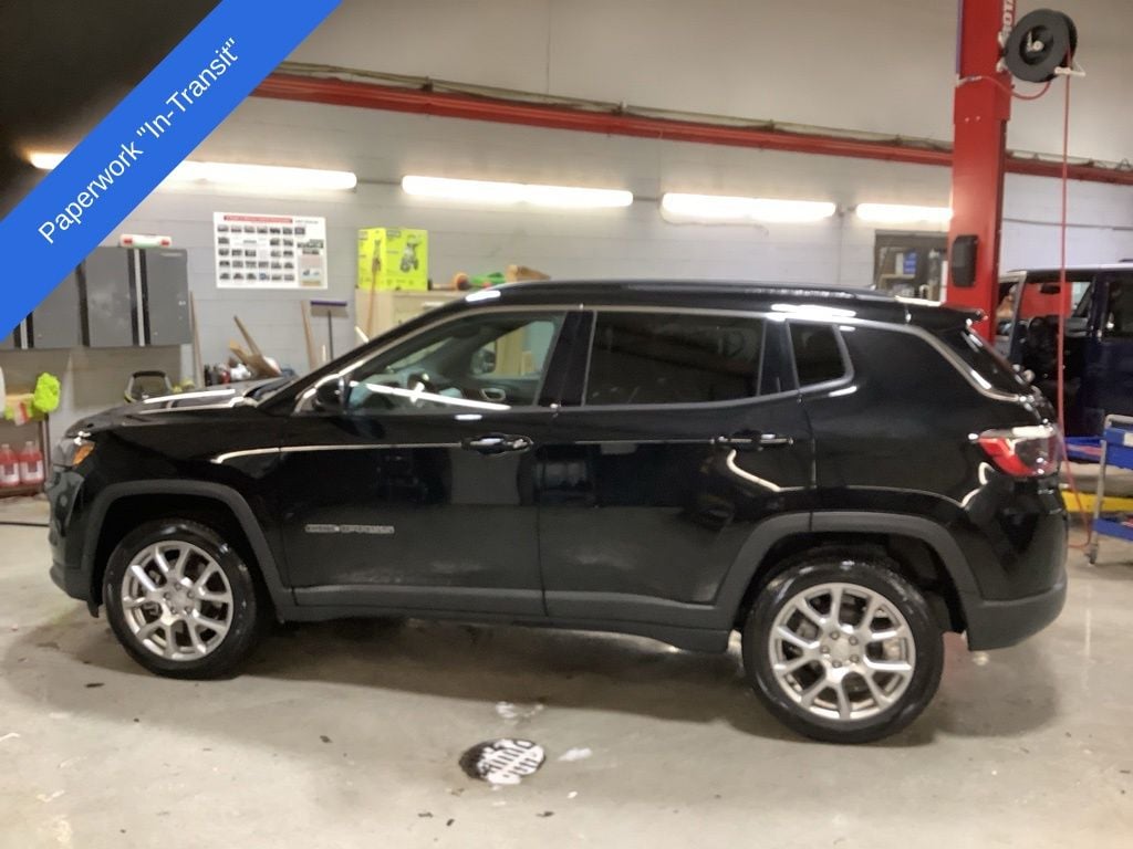 Used 2023 Jeep Compass Latitude Lux SUV