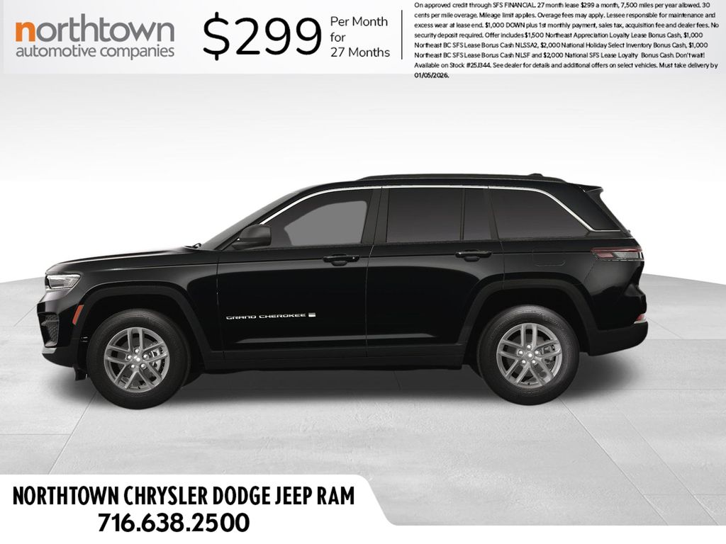 2025 Jeep Grand Cherokee Laredo's photo