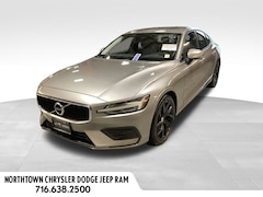2020 Volvo S60 T6 Momentum Sedan