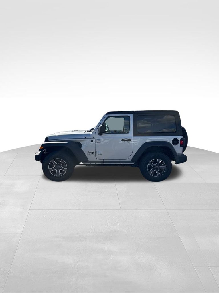 2022 Jeep Wrangler Sport S photo 3