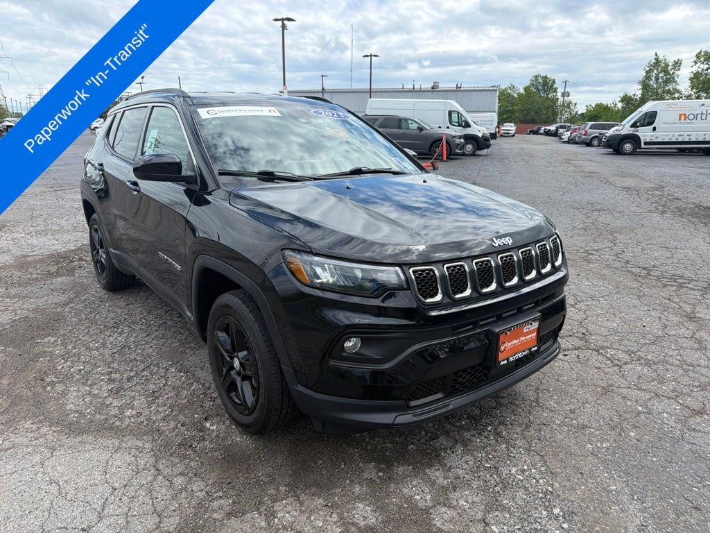 Used 2023 Jeep Compass Latitude SUV