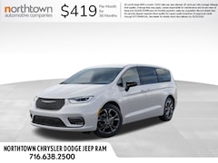 2026 Chrysler Pacifica Select Passenger Van