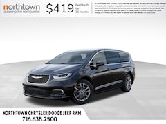 2026 Chrysler Pacifica Select Passenger Van