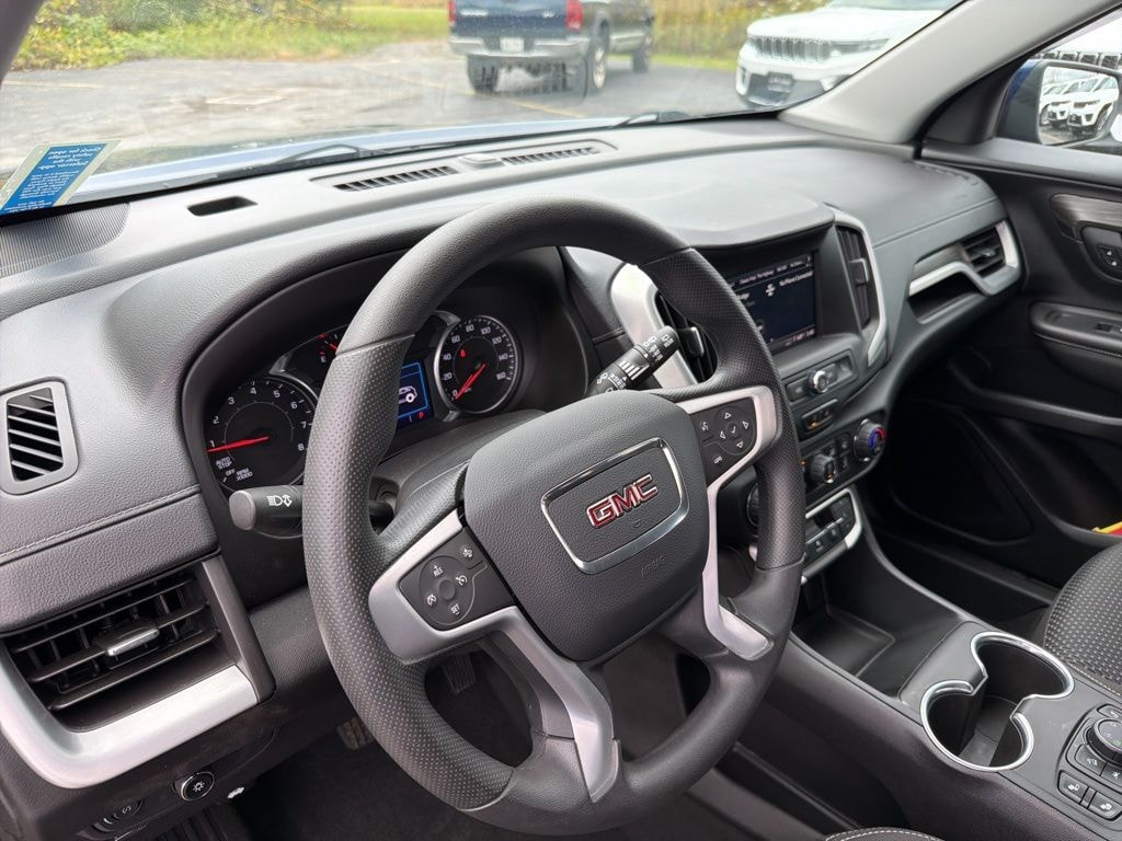 Used 2022 GMC Terrain SLE SUV