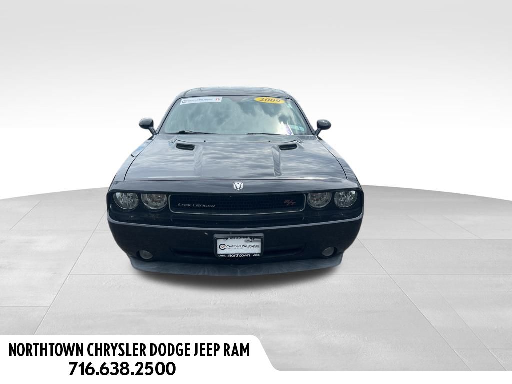 2009 Dodge Challenger R/T photo 2
