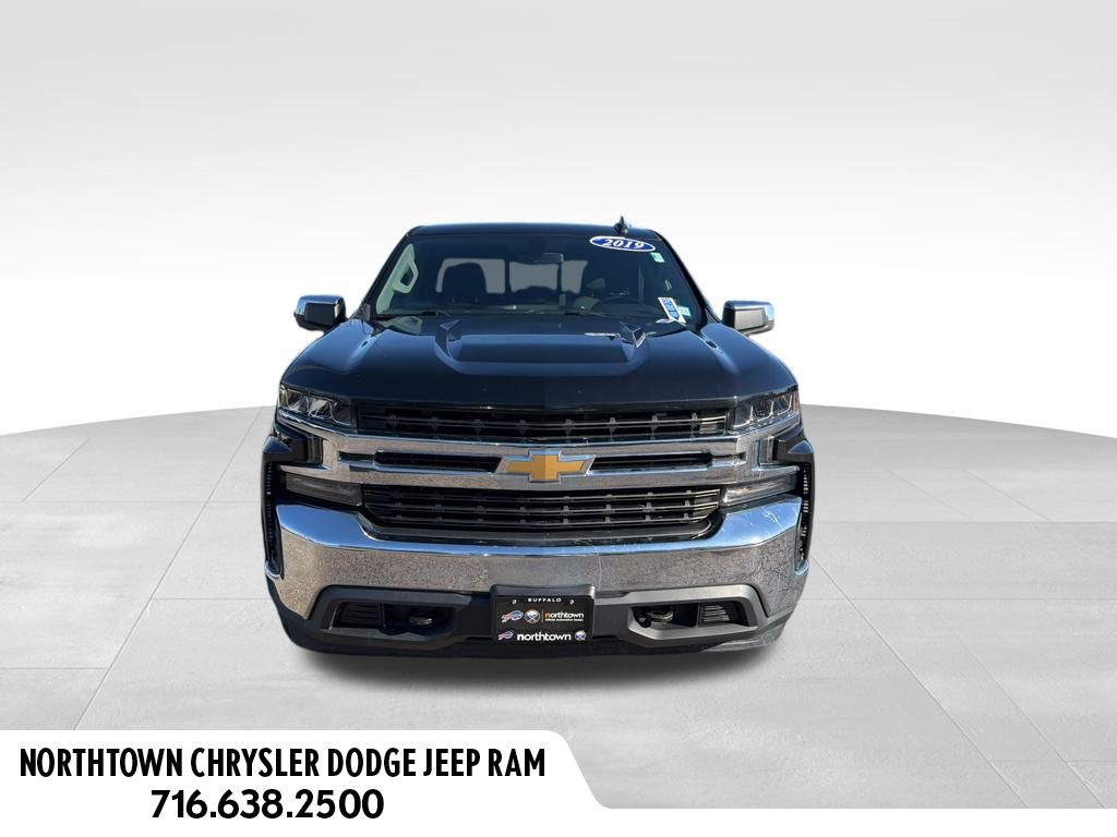 2019 Chevrolet Silverado 1500 LT photo 2