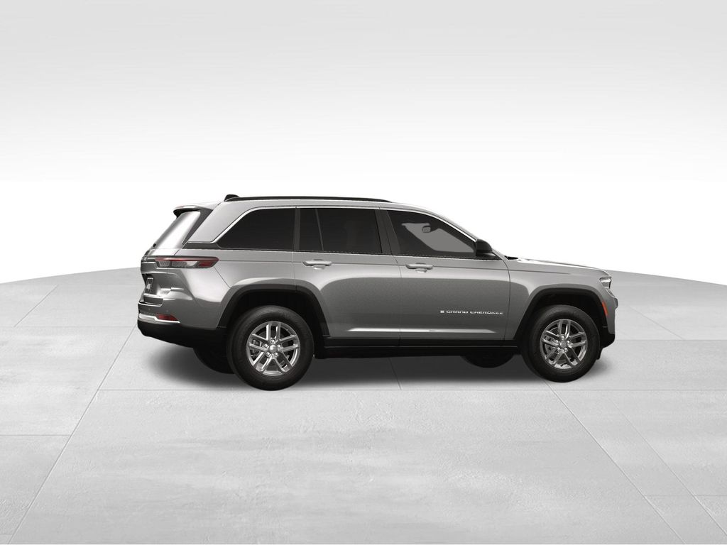 2025 Jeep Grand Cherokee Laredo - Photo 8