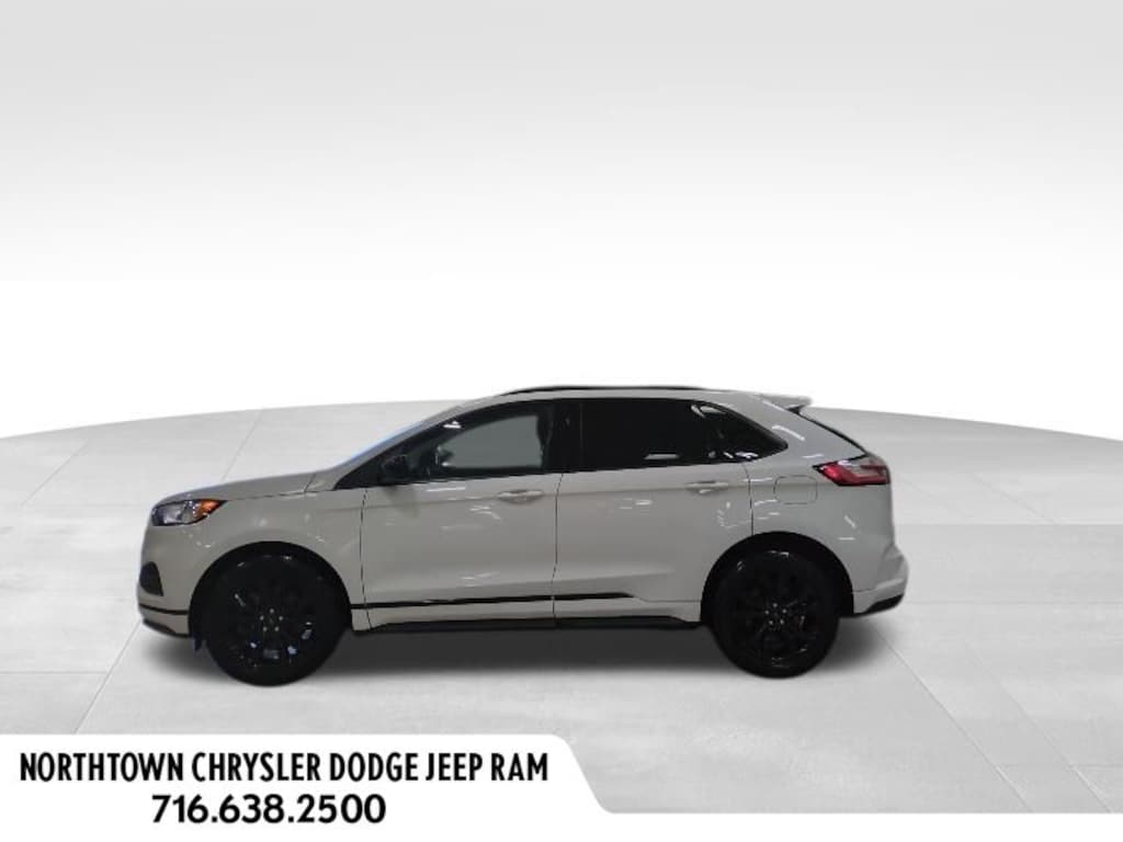 Used 2024 Ford Edge SE SUV