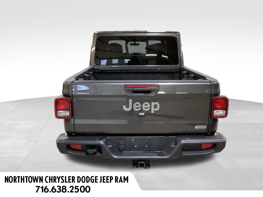 Used 2022 Jeep Gladiator Overland Truck Crew Cab