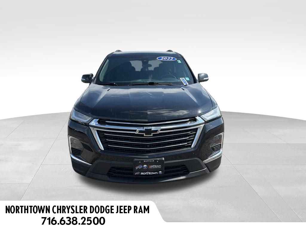 2022 Chevrolet Traverse Leather photo 2