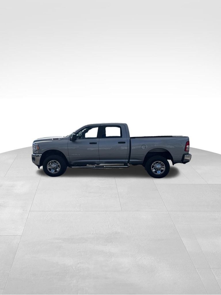 2024 Ram 2500 Big Horn photo 3