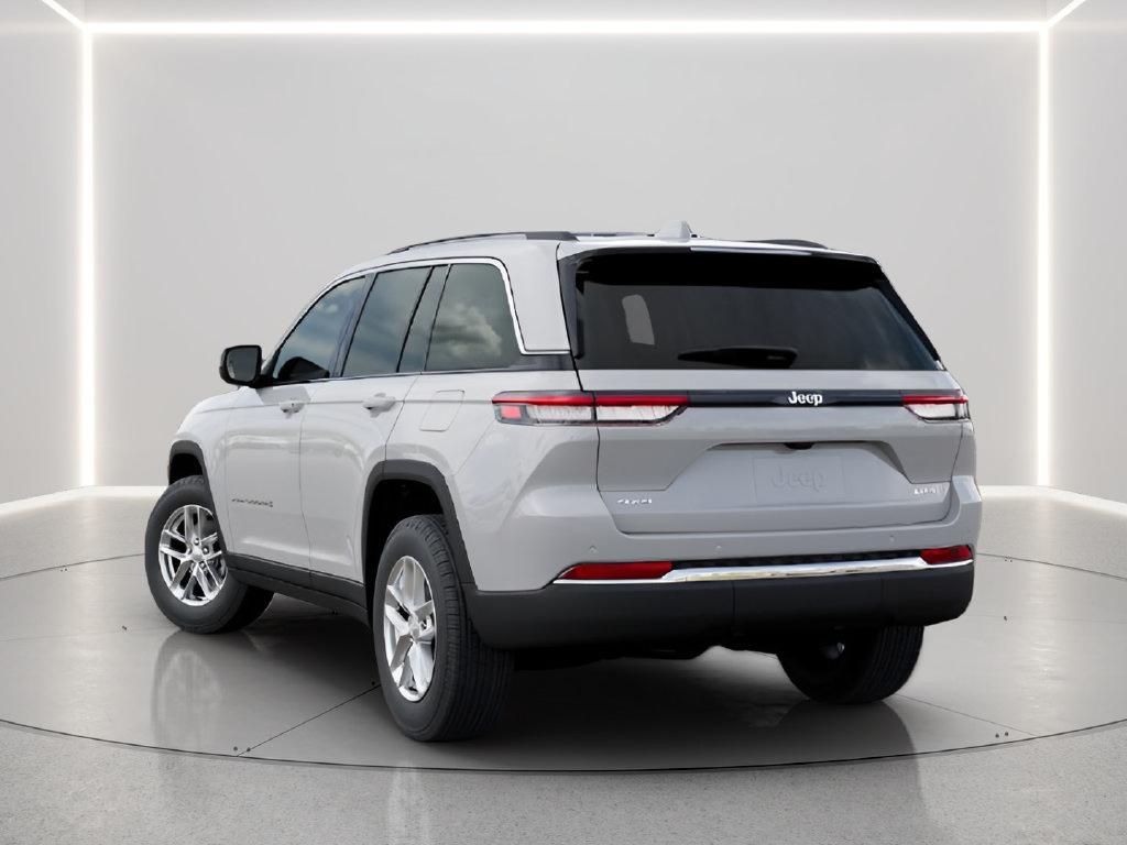 New 2026 Jeep Grand Cherokee Laredo X Sport Utility