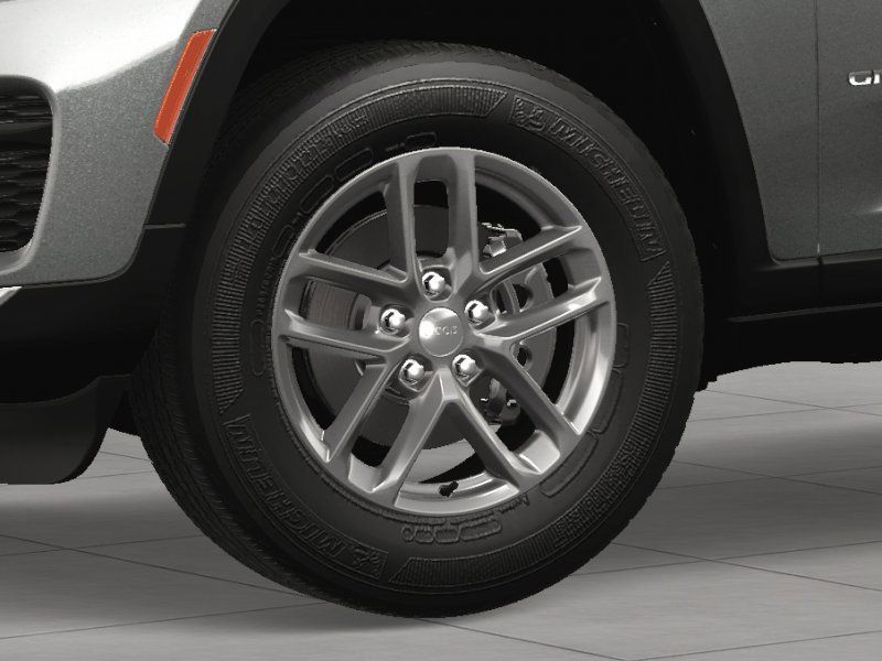 2025 Jeep Grand Cherokee Laredo - Photo 13
