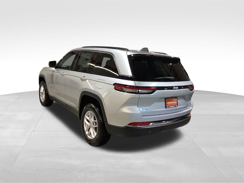 Used 2025 Jeep Grand Cherokee Laredo X SUV