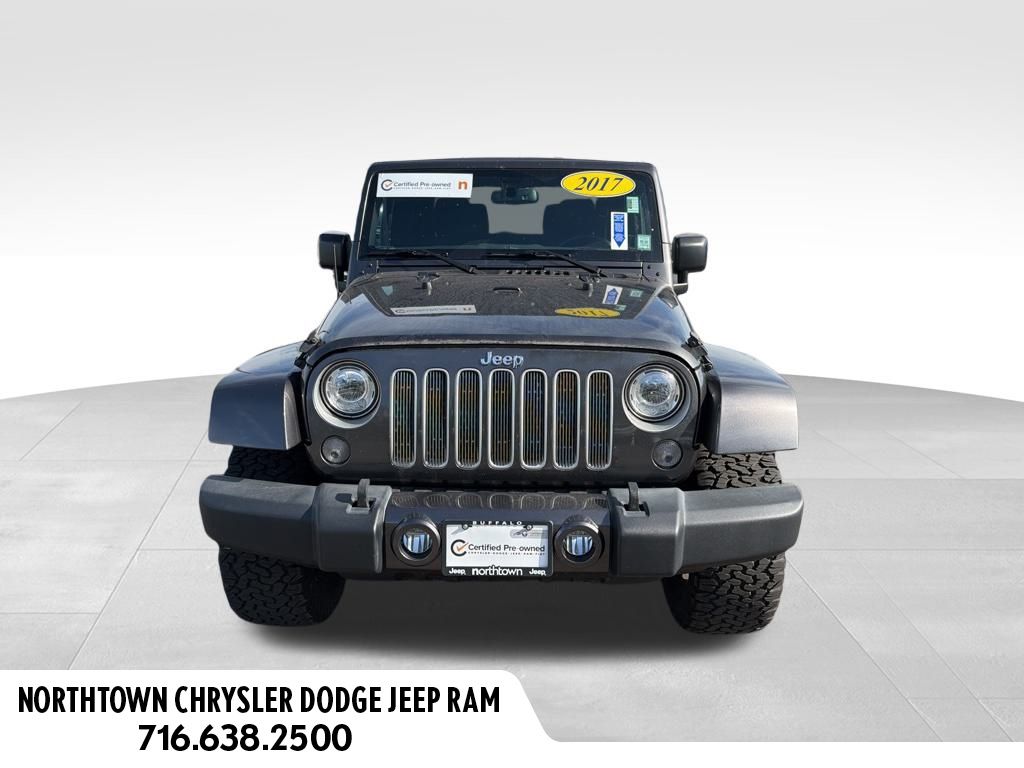 2017 Jeep Wrangler Sahara photo 2