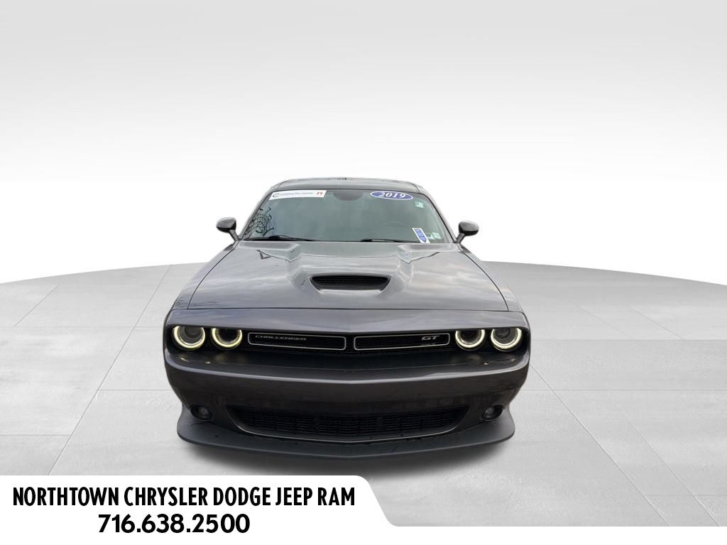 2019 Dodge Challenger GT photo 2