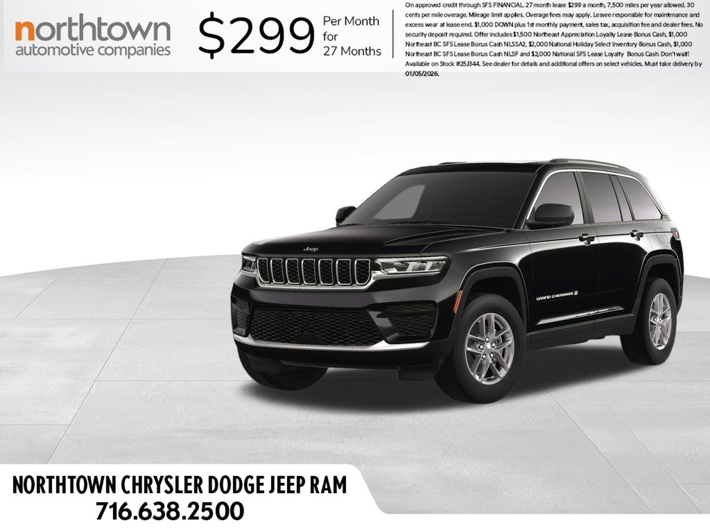2025 Jeep Grand Cherokee Laredo's photo