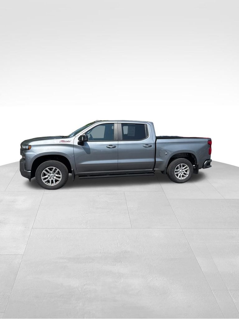 2020 Chevrolet Silverado 1500 RST photo 2