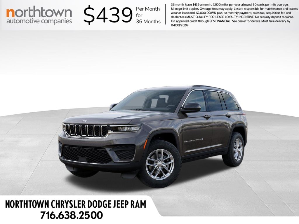 2026 Jeep Grand Cherokee Laredo