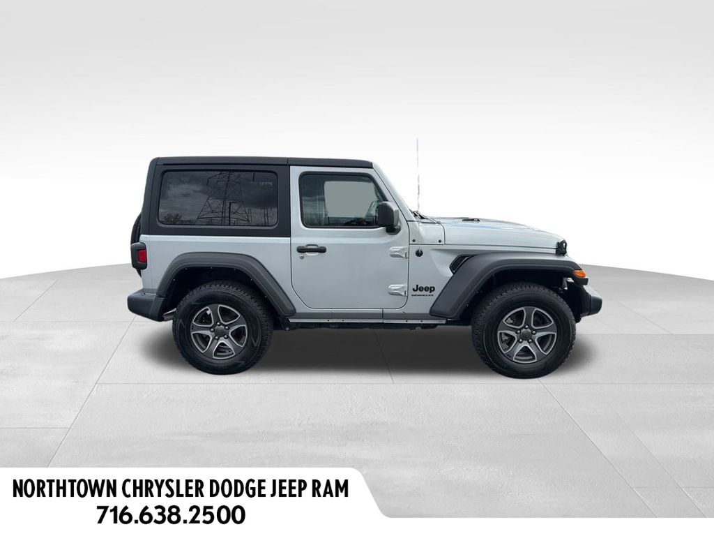 2022 Jeep Wrangler Sport S photo 2