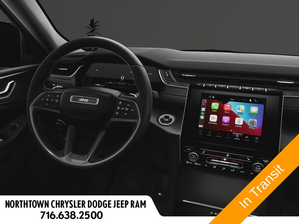 2025 Jeep Grand Cherokee Laredo - Photo 19