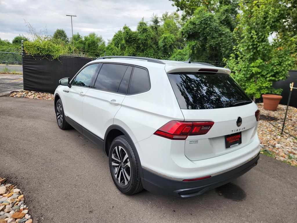 2024 Volkswagen Tiguan S photo 2