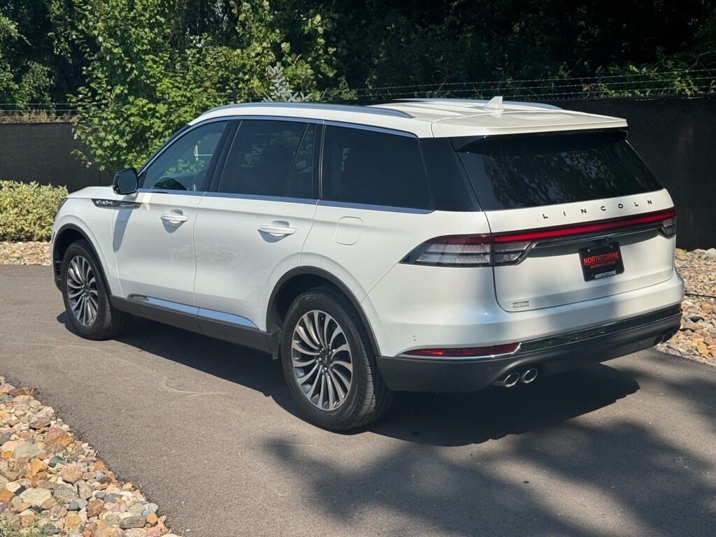 2020 Lincoln Aviator Reserve photo 3