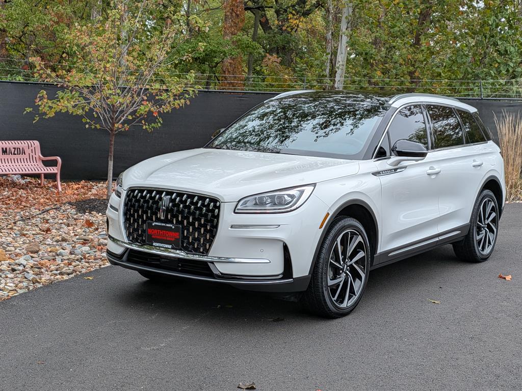 2023 Lincoln Corsair Reserve's photo