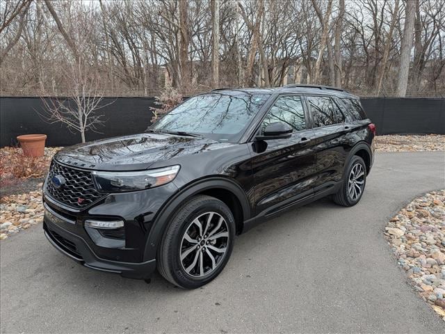 2020 Ford Explorer ST 4WD's photo