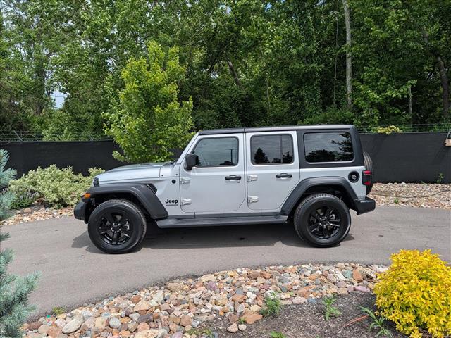 Used 2022 Jeep Wrangler Unlimited Altitude with VIN 1C4HJXDG7NW206565 for sale in Kansas City