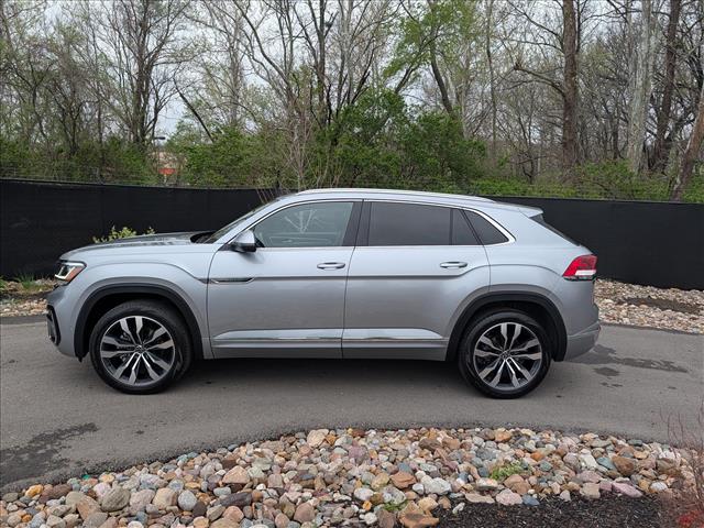 Used 2023 Volkswagen Atlas Cross Sport SEL Premium R-Line with VIN 1V2FE2CA8PC214625 for sale in Kansas City