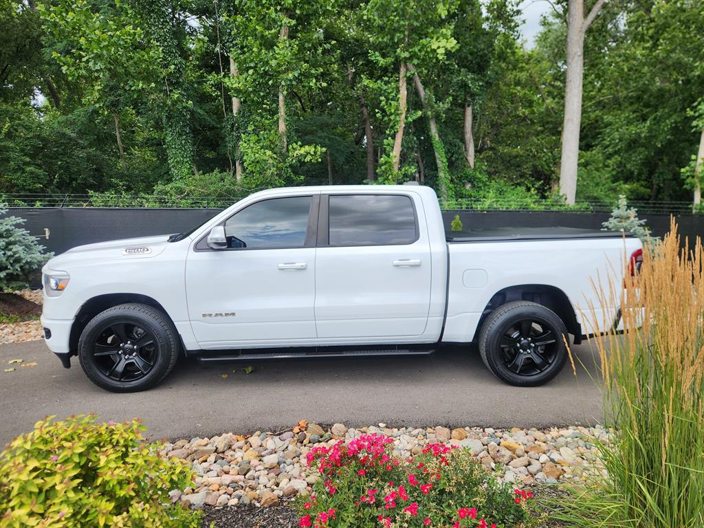 Used 2019 RAM Ram 1500 Pickup Big Horn/Lone Star with VIN 1C6SRFFT2KN678362 for sale in Kansas City