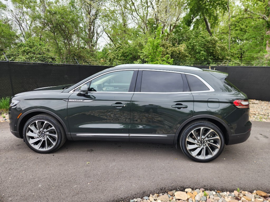 Used 2022 Lincoln Nautilus Reserve with VIN 2LMPJ8K97NBL12201 for sale in Kansas City