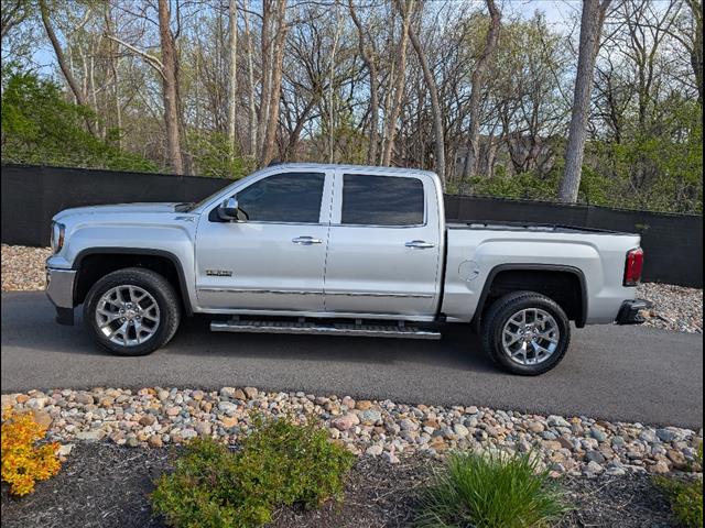 Used 2018 GMC Sierra 1500 SLT with VIN 3GTU2NEC3JG480544 for sale in Kansas City
