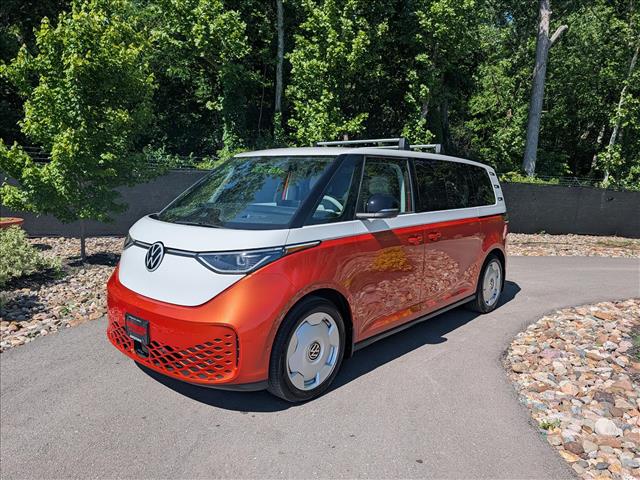 2025 Volkswagen ID. Buzz Pro S Plus 4Motion's photo