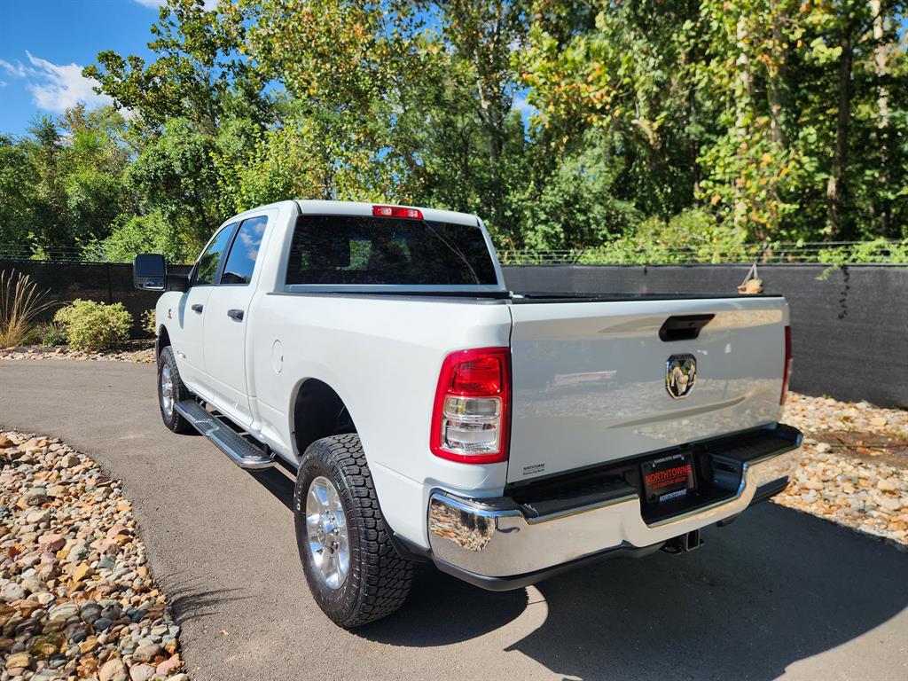 2024 Ram 2500 Big Horn photo 3