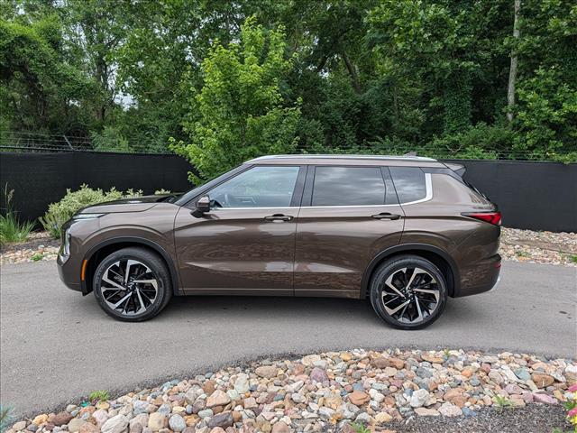 Used 2022 Mitsubishi Outlander SEL with VIN JA4J4VA82NZ050759 for sale in Kansas City