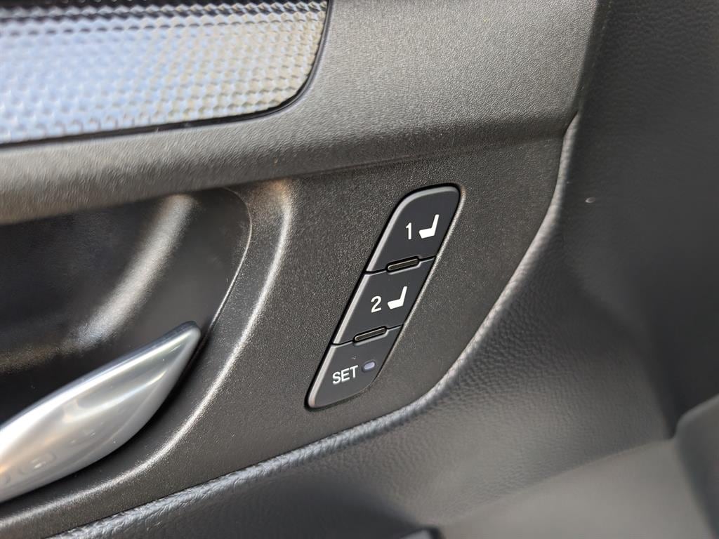2024 Honda CR-V Sport-L - Photo 30