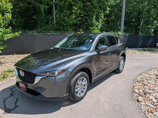 2023 Mazda CX-5 S Select Package Auto AWD's photo