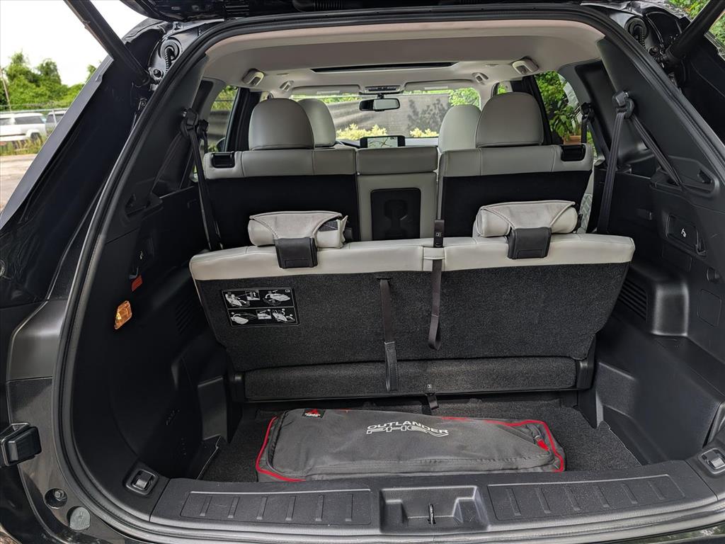2024 Mitsubishi Outlander Plug-in Hybrid SEL - Photo 23