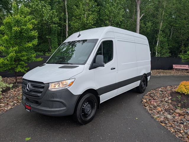 2025 Mercedes-Benz Sprinter 2500 144 WB's photo