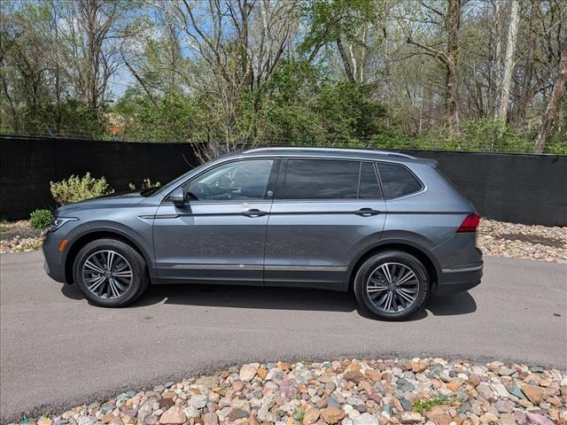 Used 2024 Volkswagen Tiguan Wolfsburg Edition with VIN 3VV6B7AX4RM227907 for sale in Kansas City