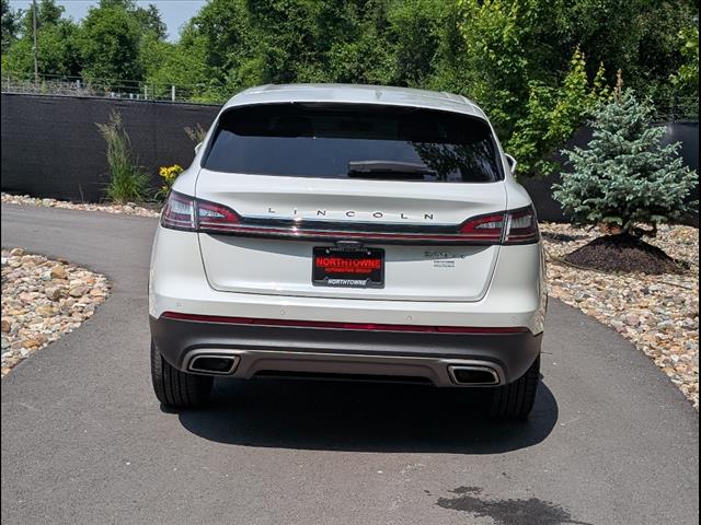 Used 2020 Lincoln Nautilus Base with VIN 2LMPJ8J94LBL34980 for sale in Kansas City