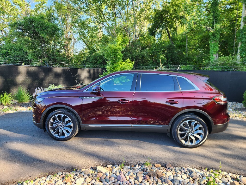 Used 2022 Lincoln Nautilus Reserve with VIN 2LMPJ8K94NBL18649 for sale in Kansas City