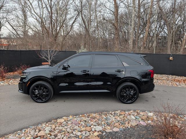 Used 2023 Kia Sorento SX with VIN 5XYRKDLFXPG176051 for sale in Kansas City
