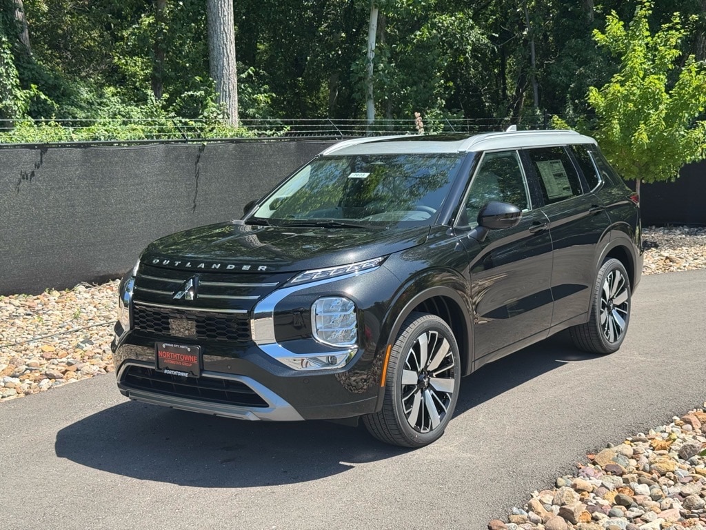 2025 Mitsubishi Outlander SEL Platinum Edition S-AWC's photo