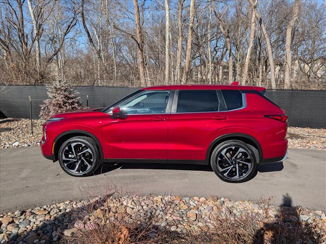 Used 2024 Mitsubishi Outlander SE with VIN JA4J4VA82RZ049505 for sale in Kansas City