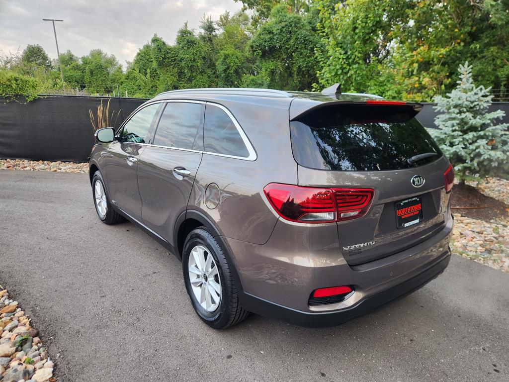 2019 Kia Sorento LX photo 3